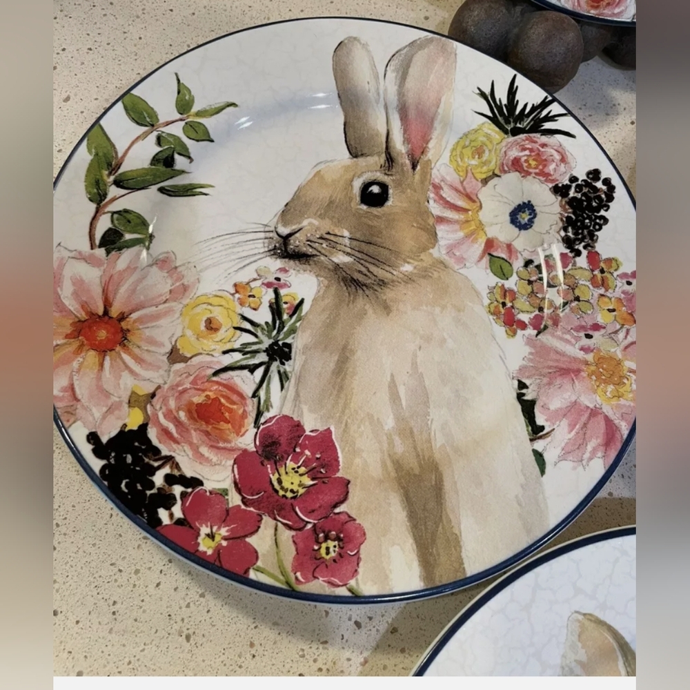 Set of 2 floral bunny plates - Picture 2 of 2